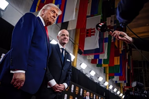 Ευτυχώς διατηρούν λίγη σοβαρότητα