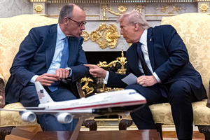 Τραμπ εναντίον Μερτς: Η Γερμανία τα πάει τόσο άσχημα στα οικονομικά, είναι περίεργο