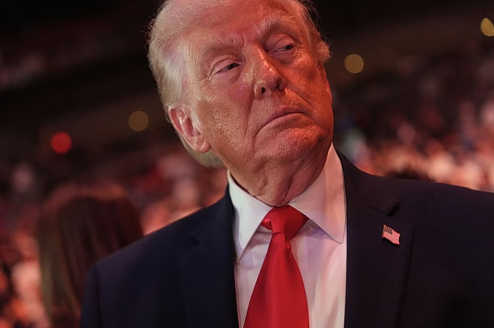 Σατιρικό AI βίντεο του Ιράν για τον Τραμπ – Τον δείχνει να προσπαθεί να να ανοίξει τα Στενά του Ορμούζ ως… Minion