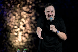 Τσουβέλας: Ήμουν γείτονας με τον Βαγγέλη Ρωχάμη – Είδαμε μαζί τον τελικό του Eurobasket  το 1987 (video)