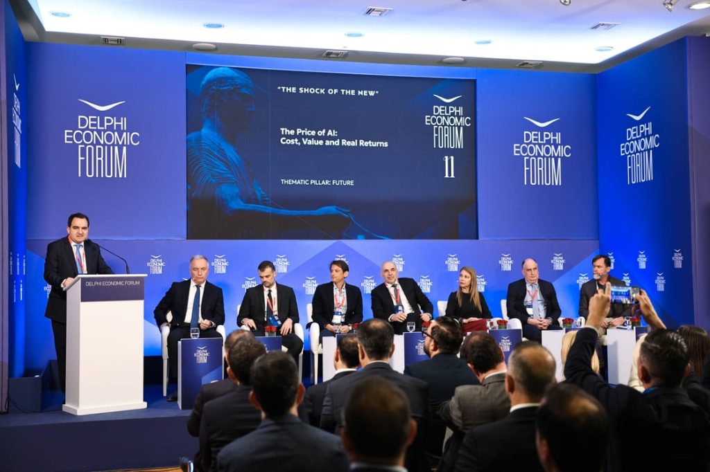 Οικονομικό Φόρουμ Δελφών – Το κόστος της αδράνειας στην τεχνητή νοημοσύνη ξεπερνά το κόστος της επένδυσης