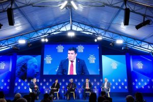 Οικονομικό Φόρουμ Δελφών – Η βιομηχανία είναι ο συνολικός επιταχυντής της ελληνικής οικονομίας