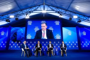 Οικονομικό Φόρουμ Δελφών – Υπερταμείο, CVC και JP Morgan «βλέπουν» ενέργεια και υποδομές για νέες επενδύσεις