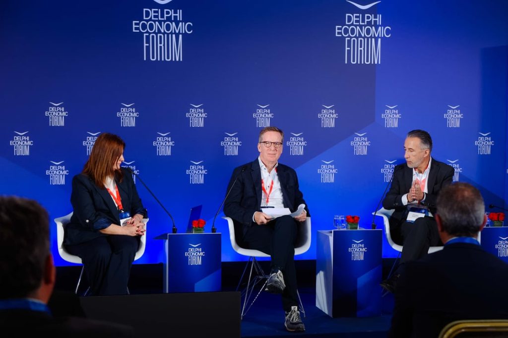 Οικονομικό Φόρουμ Δελφών – Χατζημηνάς: Θέλουμε ένα διαφορετικό φορολογικό μοντέλο – Huether: Μην υποτιμάμε τις επιπτώσεις του πολέμου
