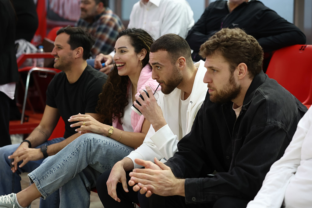 «Μπασκετική» στήριξη στο πόλο: Βεζένκοφ, Νετζήπογλου και Χριστινάκη στο Παπαστράτειο