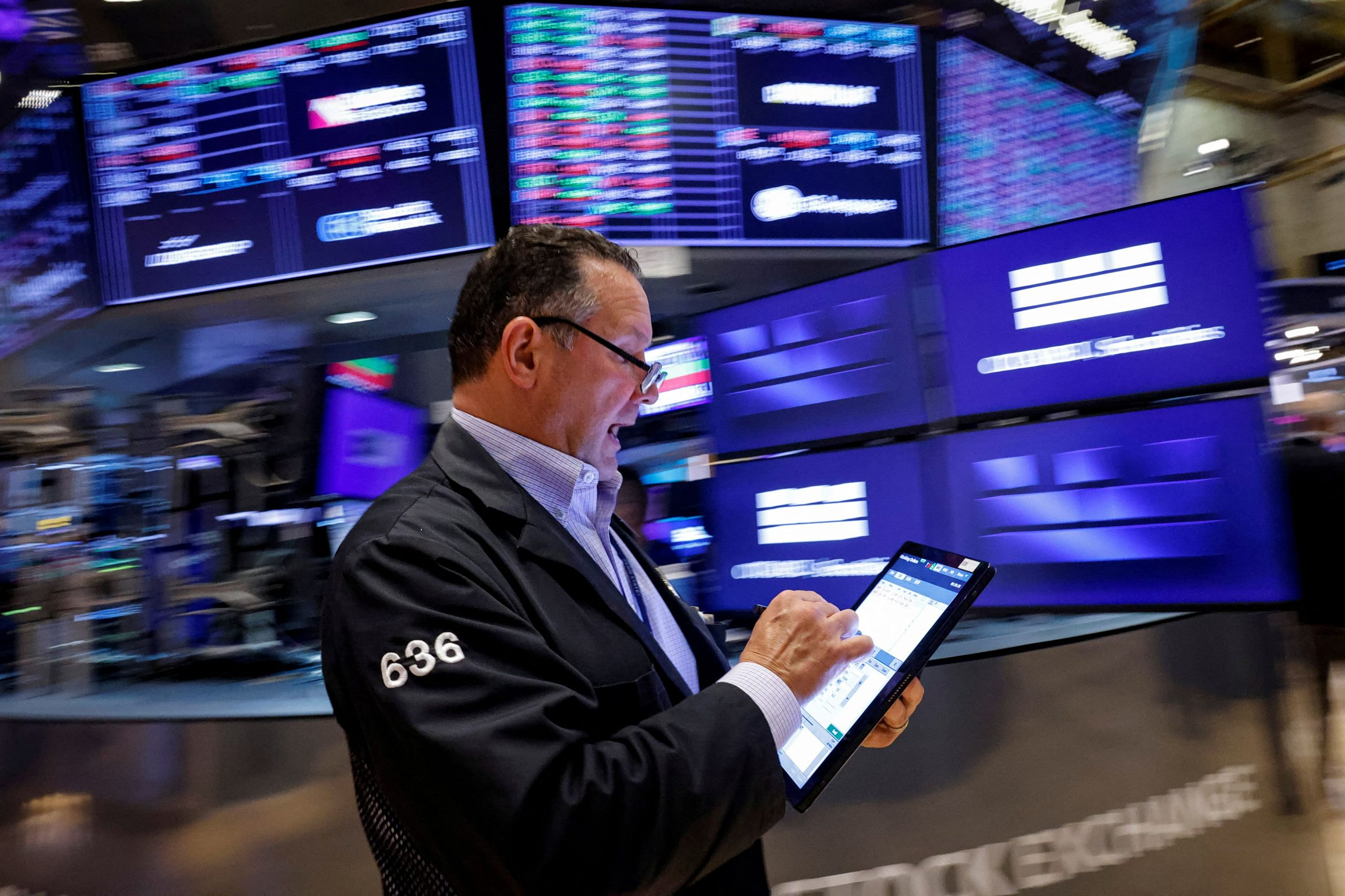 Wall Street: &Nu;έ&omicron; &iota;&sigma;&tau;&omicron;&rho;&iota;&kappa;ό &upsilon;&psi;&eta;&lambda;ό &gamma;&iota;&alpha; S P 500 &ndash; &Omicron;&iota; &epsilon;&pi;&epsilon;&nu;&delta;&upsilon;&tau;έ&sigmaf; &alpha;&gamma;&nu;&om