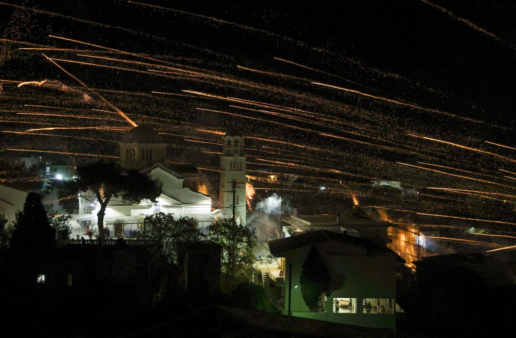 Χίος: Κανονικά θα πραγματοποιηθεί ο ρουκετοπόλεμος το βράδυ της Ανάστασης στον Βροντάδο