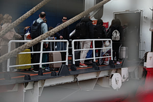 Το μεγάλο «comeback» των εκδρομέων: Ουρές 10 χιλιομέτρων στην Εγνατία και φουλ οι μηχανές στα λιμάνια