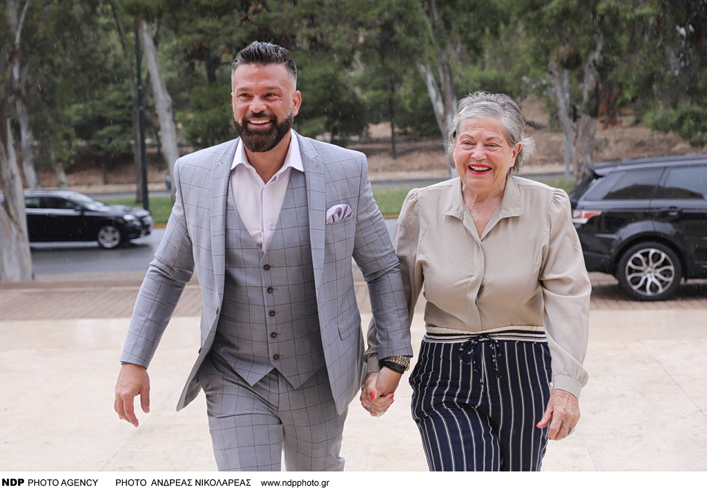 Βαρύ πένθος για τον Κώστα Σόμμερ – Μηνύματα συμπαράστασης από φίλους και συνεργάτες του ηθοποιού