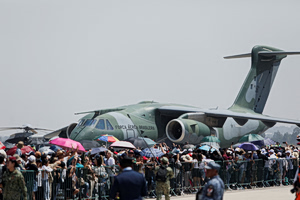 Βραζιλιάνικα τζετ στη θέση των C-130