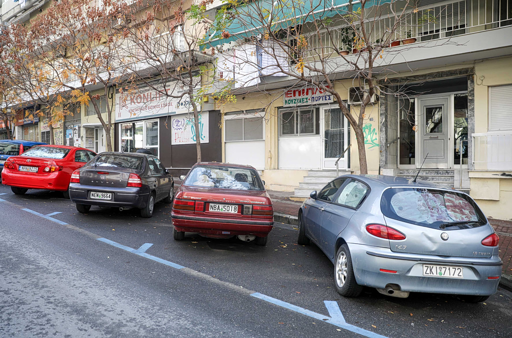 Προσωρινή απαγόρευση στάθμευσης στο κέντρο της Αθήνας λόγω εργασιών σήμανσης – Ποιοι δρόμοι επηρεάζονται