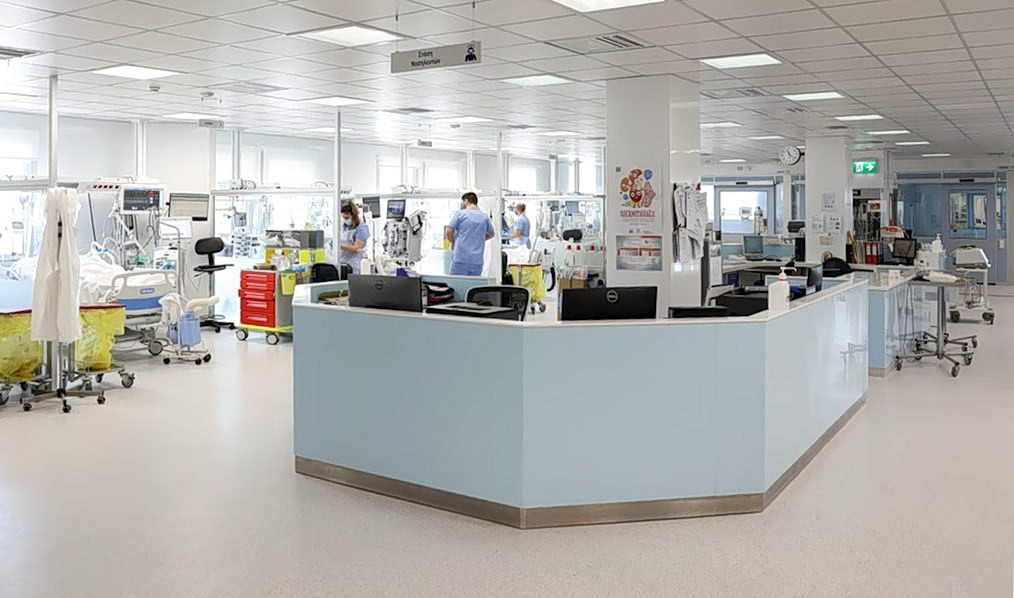 Χανιά: Παραμένει στη ΜΕΘ η 3χρονη, «έφερε μώλωπες σε όλο της το σωματάκι» – Αποκαλύψεις για τα παιδιά της οικογένειας
