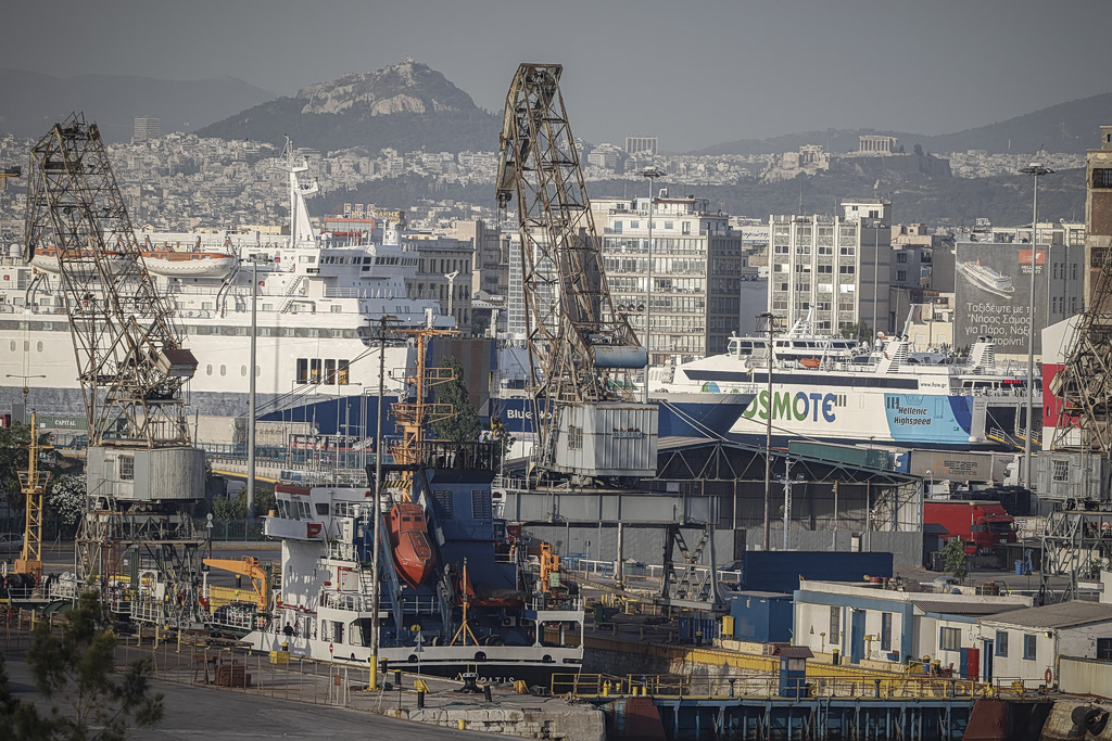 Η Ελλάδα στο επίκεντρο του παγκόσμιου ανταγωνισμού για τα λιμάνια