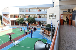 Αμαλιάδα: Άγρια επίθεση 13χρονων σε συμμαθήτριά τους – Στο νοσοκομείο το θύμα