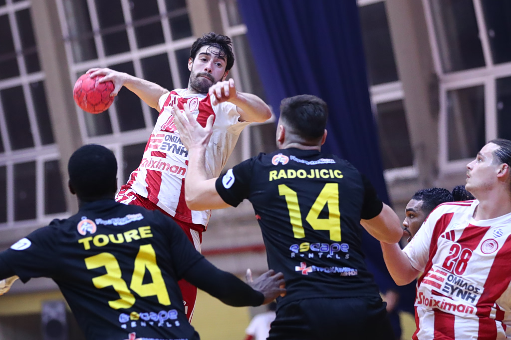 Live streaming: Ολυμπιακός – ΑΕΚ, πρώτος τελικός της Handball Premier