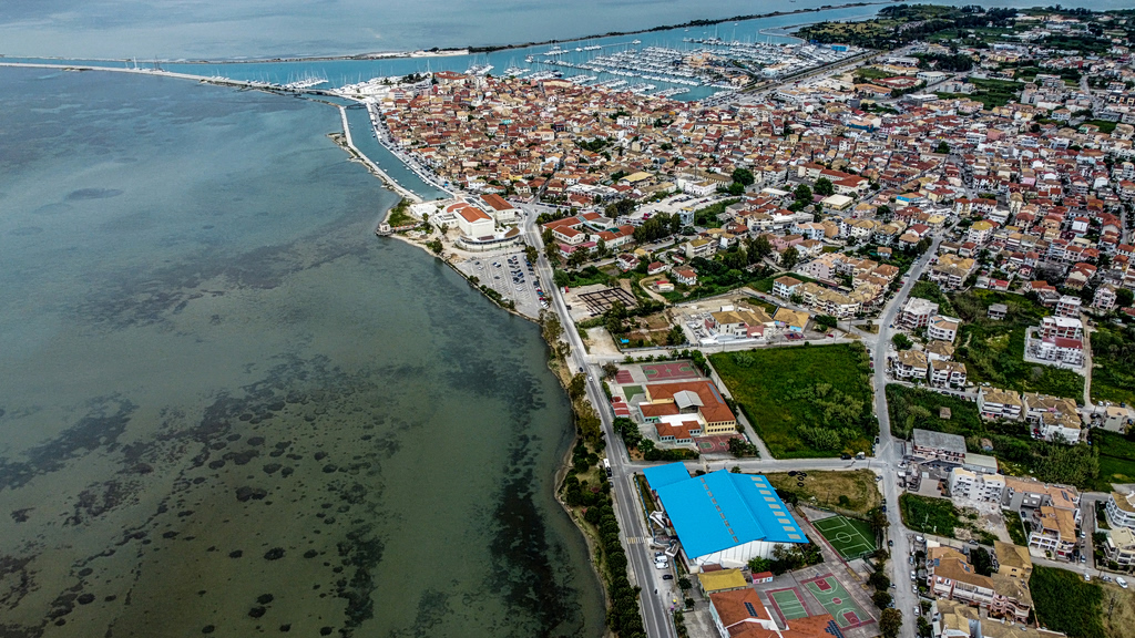 Λευκάδα: Μυστήριο με μαύρο θαλάσσιο drone που εντοπίστηκε στη Βασιλική – Άγνωστο το πώς βρέθηκε στην ελληνική επικράτεια