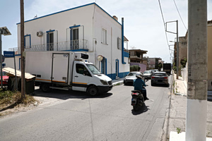 Τροχαίο στον Ασπρόπυργο: Σοβαρός τραυματισμός 12χρονου που επέβαινε σε πατίνι- Συγκρούστηκε με αυτοκίνητο