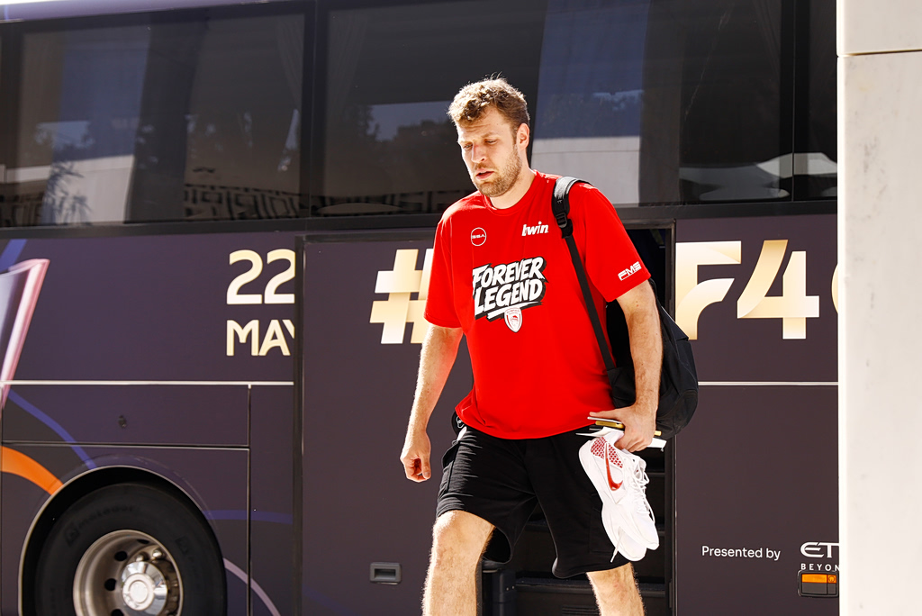 Final Four Athens: Ξενοδοχείο – φρούριο