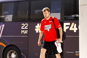 Final Four Athens: Ξενοδοχείο – φρούριο