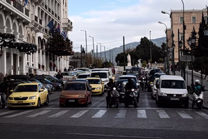 Κίνηση στους δρόμους: Μποτιλιάρισμα σε Κηφισό και παραλιακή – Καθυστερήσεις και στην Αττική Οδό