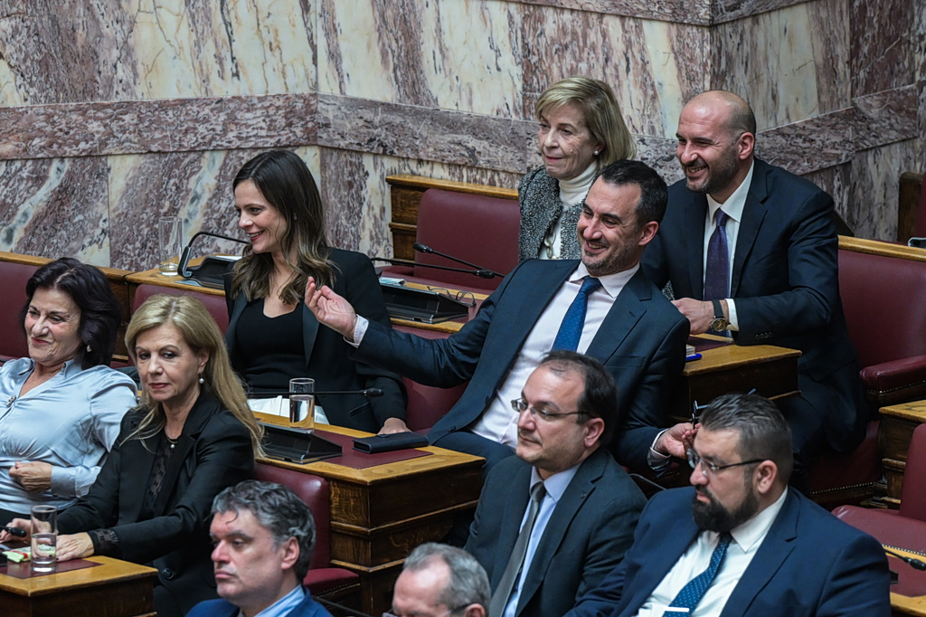 Νέα Αριστερά: Αποχωρούν επτά βουλευτές την Τρίτη – Ανάμεσά τους Χαρίτσης, Αχτσιόγλου, Τζανακόπουλος