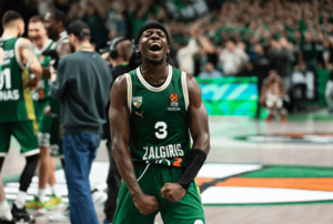 EuroLeague: Ο Φρανσίσκο «πέταξε» πάνω από τον Μπιμπέροβιτς και κάρφωσε την μπάλα (video)