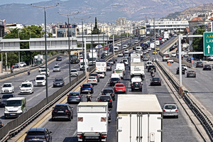 Καραμπόλα στον Κηφισό στο ύψος της Αχαρνών, ένας τραυματίας – Αυξημένη κίνηση στο σημείο