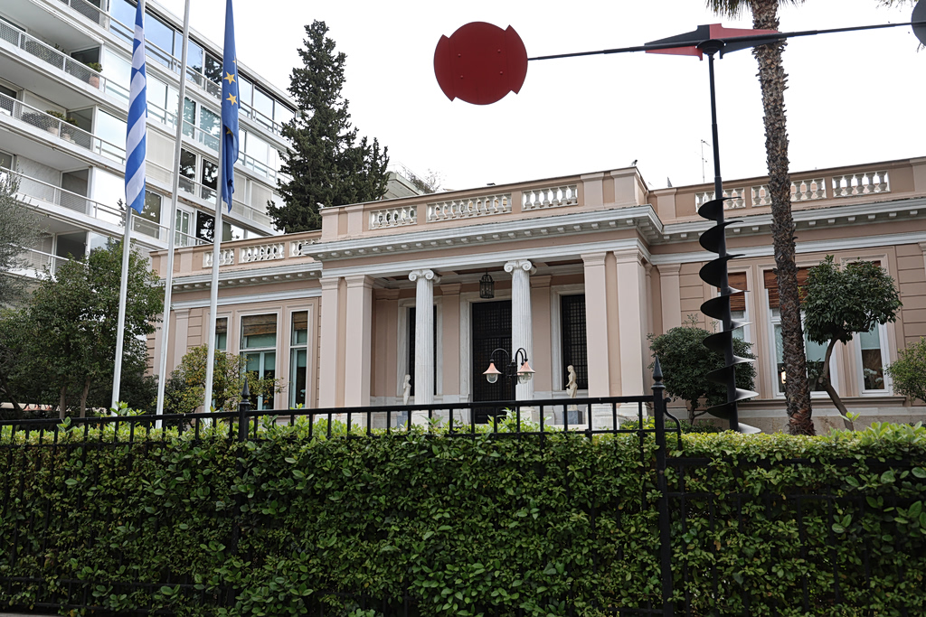 Ερωτήματα σε Μαξίμου και Κατεχάκη για τη φρουρά του Δημητριάδη