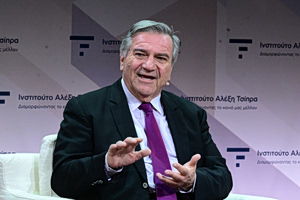 Χάρης Καστανίδης: Δεν αποχωρώ από το ΠΑΣΟΚ, αλλά από το «κόμμα Ανδρουλάκη»