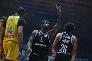 Περιστέρι – ΠΑΟΚ 72-77: Οι «ασπρόμαυροι» με ηγέτη τον Μπέβερλι προκρίθηκαν στα ημιτελικά