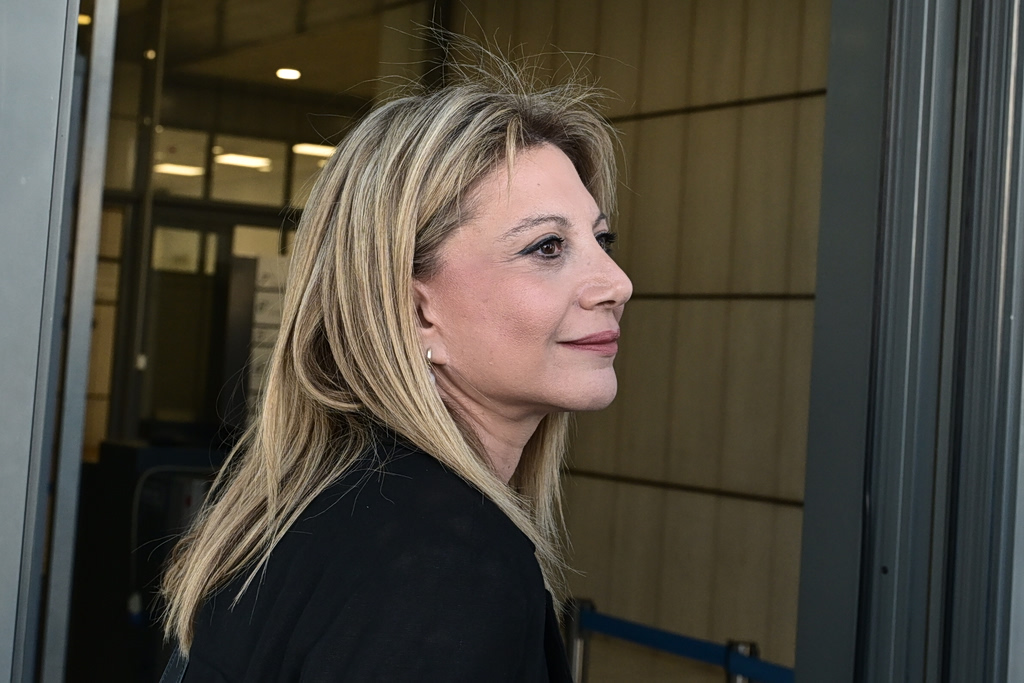 Καρυστιανού για Καραμανλή: Επέδειξε πλήρη αδιαφορία για την ανθρώπινη ζωή – Το άρθρο 86 λειτουργεί σαν κολυμβήθρα του Σιλωάμ
