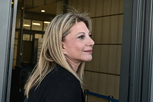 Καρυστιανού για Καραμανλή: Επέδειξε πλήρη αδιαφορία για την ανθρώπινη ζωή – Το άρθρο 86 λειτουργεί σαν κολυμβήθρα του Σιλωάμ