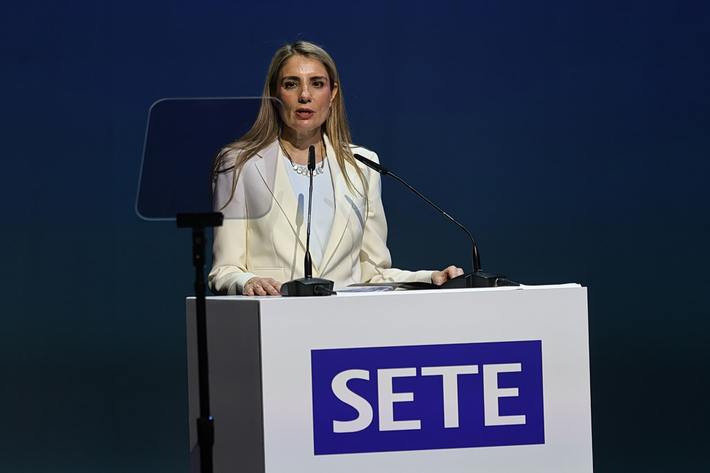 Αλλαγή Σκυτάλης στον ΣΕΤΕ: Η Αγάπη Σμπώκου στο «τιμόνι» του ελληνικού τουρισμού