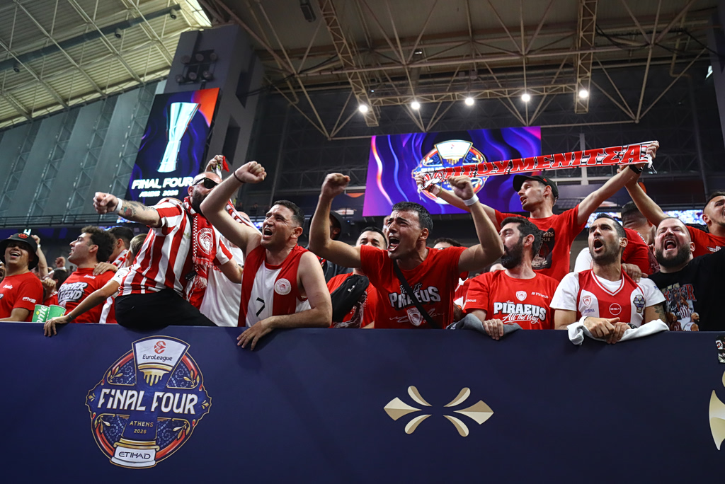 Final Four: Ένταση με σύμβολο της Επανάστασης όταν μίλαγε ο Σενγκούν (vid)