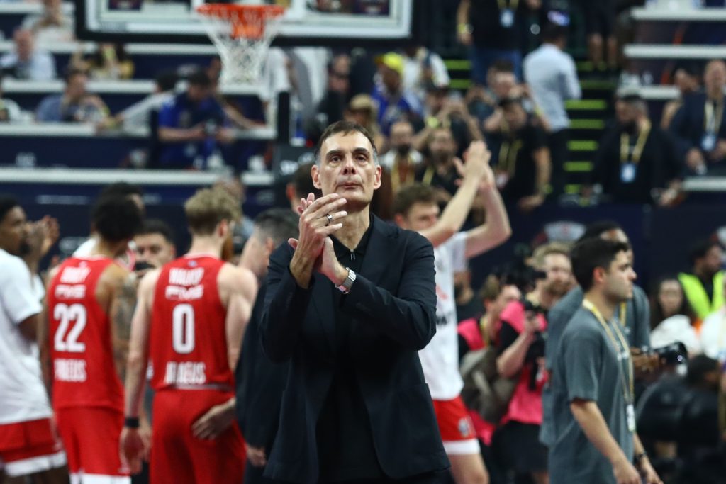 Μπαρτζώκας στους παίκτες: «Να είμαστε ταπεινοί και συγκεντρωμένοι» (vid)