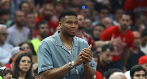 Λάμψη NBA στον τελικό της EuroLeague: Ο Γιάννης Αντετοκούνμπο στο T-Center (vid)