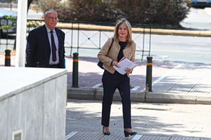 Στον Άρειο Πάγο η Καρυστιανού: Καταθέτει τα έγγραφα για το νέο κόμμα