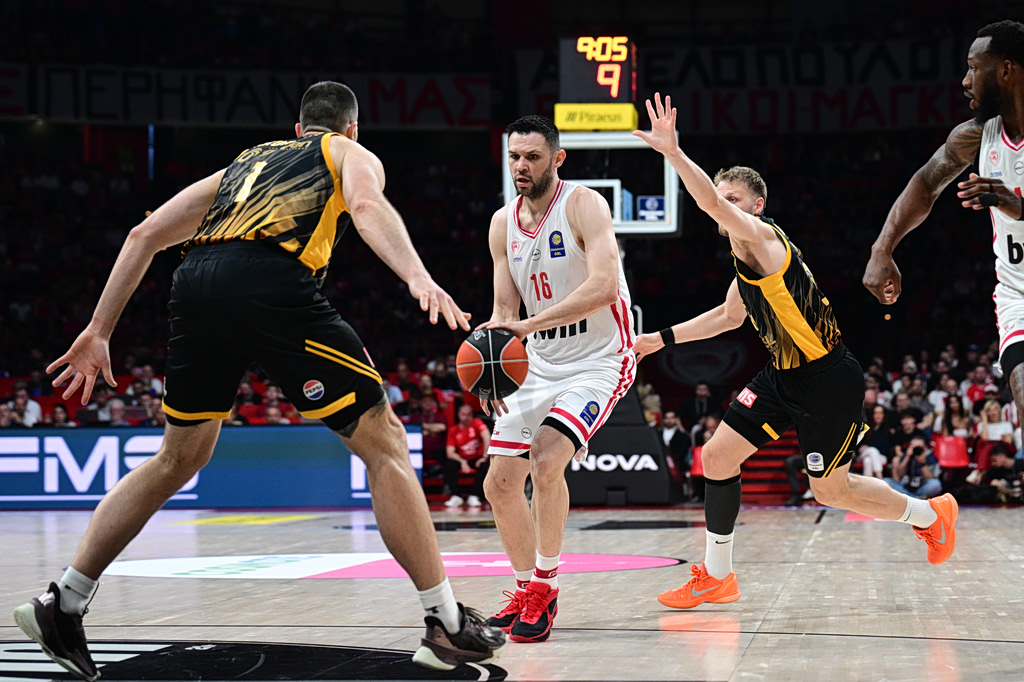 Live: Ολυμπιακός – ΑΕΚ 10-13 (5′)