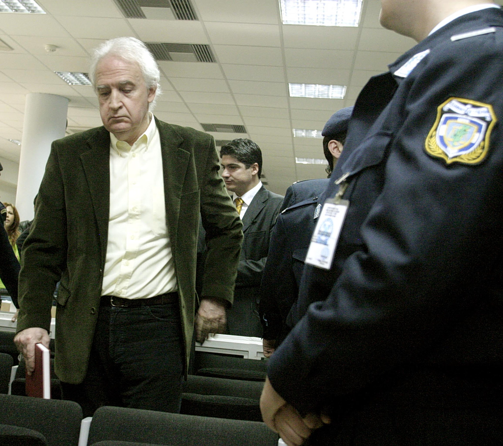 Την άσκηση αναίρεσης για την αποφυλάκιση Γιωτόπουλου μελετά η Εισαγγελία του Αρείου Πάγου