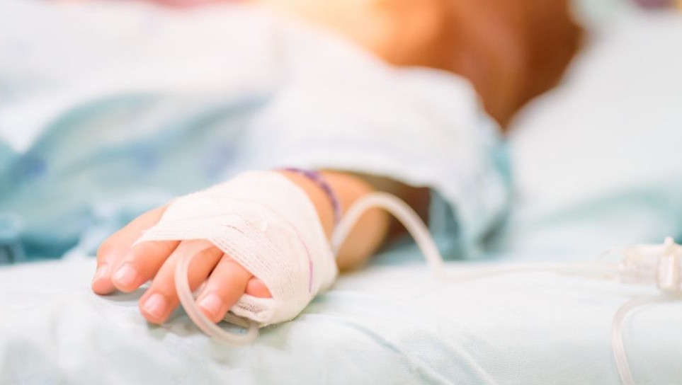 Χανιά: Με αιματώματα στο κεφάλι η 3χρονη – Τα νεότερα για την κατάσταση της υγείας της