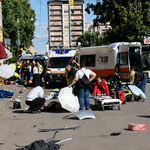 Συναγερμός στην Ιταλία: Αυτοκίνητο έπεσε πάνω σε πεζούς στην Μοντένα – Δύο σοβαρά τραυματίες
