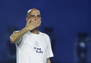 Παίκτης της Μάντσεστερ Σίτι αποκαλύπτει τον λόγο της αποχώρησης του Γκουαρδιόλα