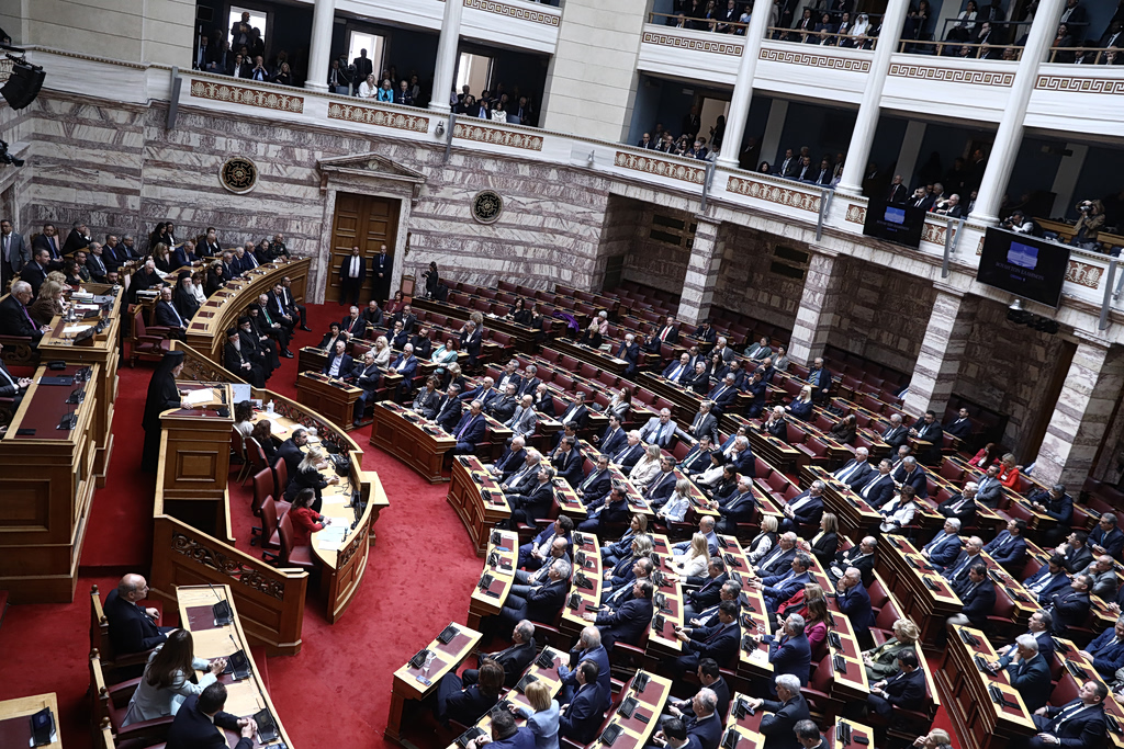 Νομοθετική ρύθμιση για υποθέσεις με πολιτικά πρόσωπα: Εντός 3 μηνών θα παραπέμπονται σε δίκη – Τι προβλέπεται