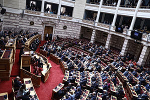 Νομοθετική ρύθμιση για υποθέσεις με πολιτικά πρόσωπα: Εντός 3 μηνών θα παραπέμπονται σε δίκη – Τι προβλέπεται