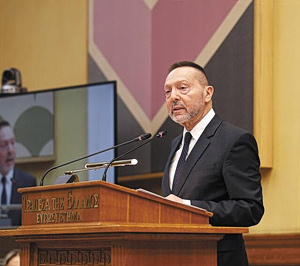 Κατά της επαναφοράς της 13ης σύνταξης ο διοικητής της ΤτΕ Γ. Στουρνάρας