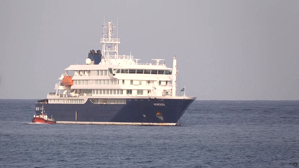 Κρουαζιερόπλοιο με χανταϊό: Το πρωί η μεταφορά τριών επιβατών λέει η διαχειρίστρια εταιρεία