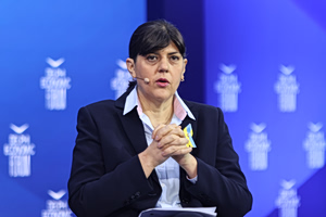 Λάουρα Κοβέσι: Από τα παρκέ στα δικαστικά έδρανα