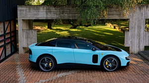 Ferrari Luce: Κατακραυγή για την αισθητική του μοντέλου – Παρά την παπική ευλογία… «βουλιάζουν» οι μετοχές της εταιρείας