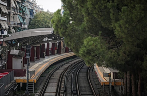 Συρμός του ΗΣΑΠ βγήκε εκτός αποβάθρας στον Άγιο Νικόλαο – Η ανακοίνωση της ΣΤΑΣΥ