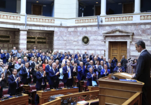 Το πραγματικό πρόβλημα με τη Νέα Δημοκρατία και γιατί χρειάζεται βαθιά πολιτική αλλαγή και όχι απλώς κυβερνητική εναλλαγή